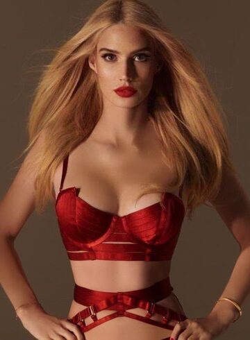 Gloucester Road blonde Valery london escort