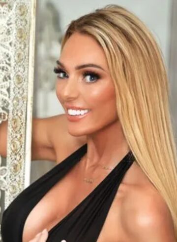 Chelsea pornstar Stacey Saran london escort