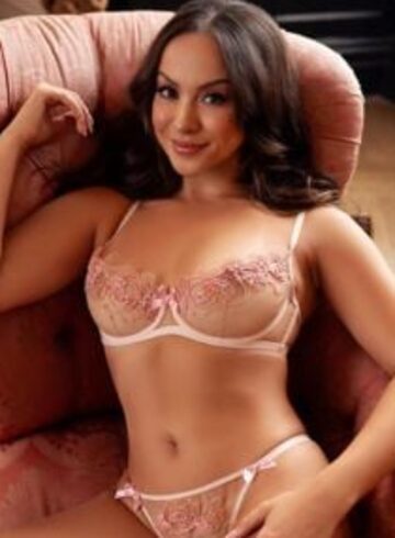 Kensington english Tilly london escort