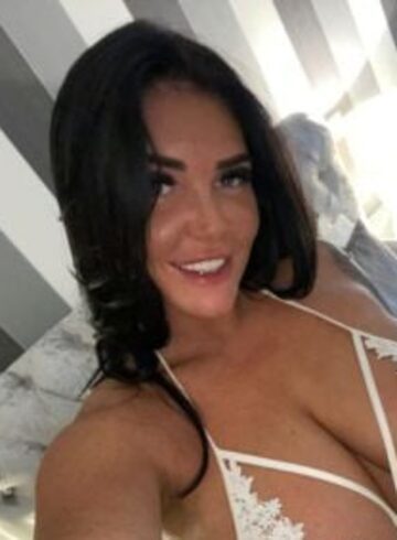 Kensington english Emma Leigh london escort