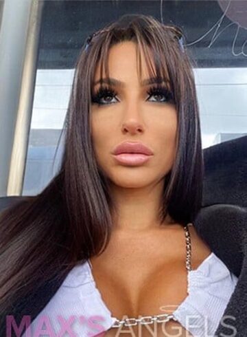 Earls Court busty Maria london escort