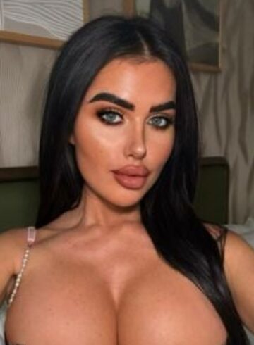 Bayswater busty Imogen london escort