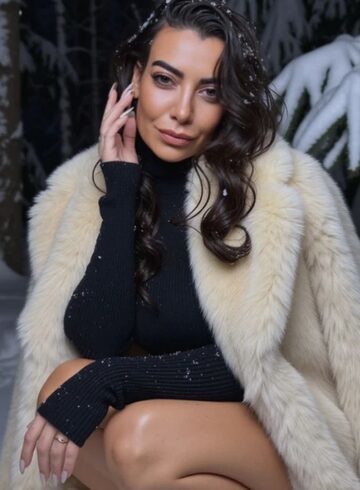 Canary Wharf english Frankie london escort