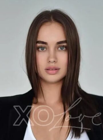 Chelsea brunette Sophia london escort