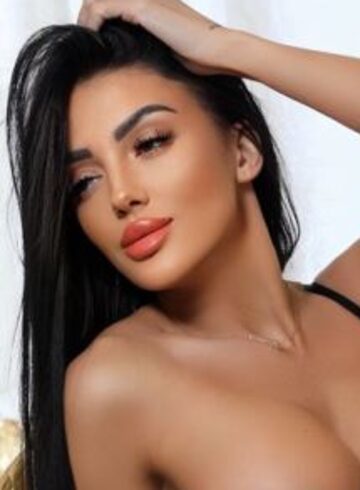 Earls Court 300-to-400 Rebekah london escort