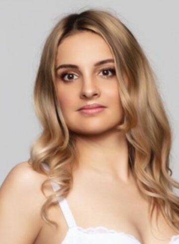 Bayswater party-girl Evelin london escort