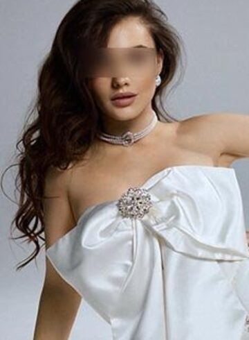 South Kensington elite Avelive london escort