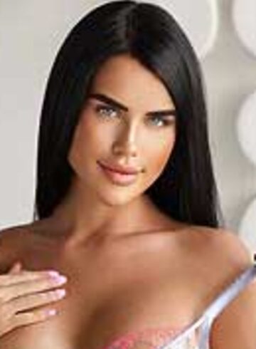 Earls Court brunette Mila london escort