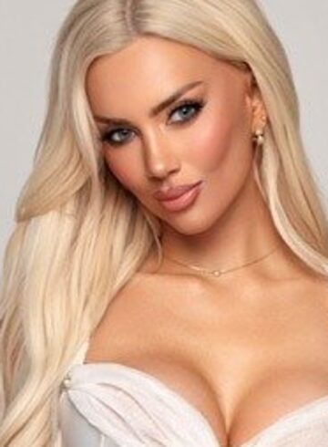 Kensington blonde Devon london escort
