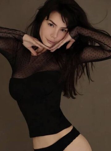 Kensington elite Agnes london escort