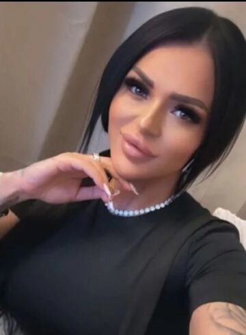 Earls Court brunette Sunita london escort
