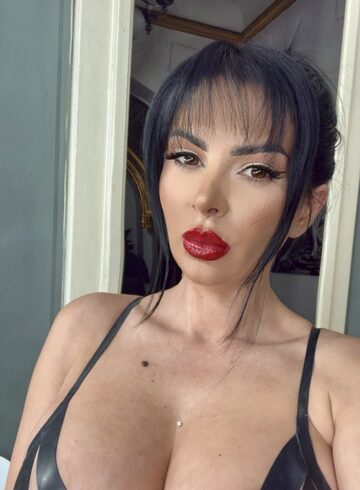 Central London elite Tiffany-Pixie london escort