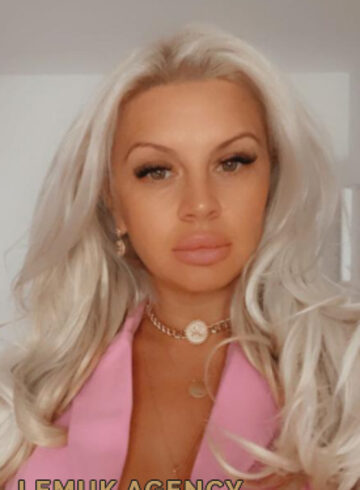 Kensington blonde Marlen london escort