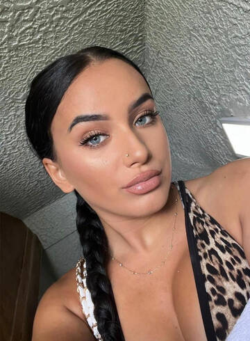 Mayfair 200-to-300 Deonna london escort