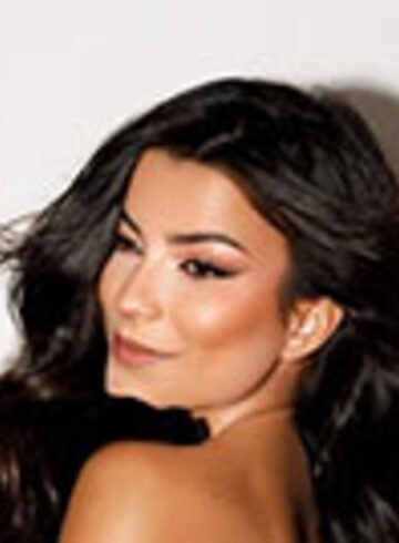 Knightsbridge brunette Sofie london escort