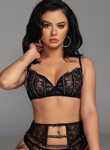 Baker Street brunette Ruth london escort