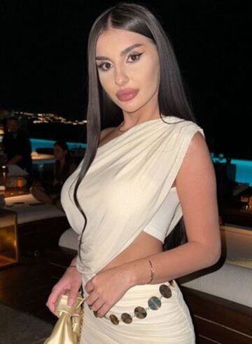 South Kensington party-girl Venus london escort