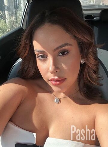 Mayfair latin Ruxandra london escort