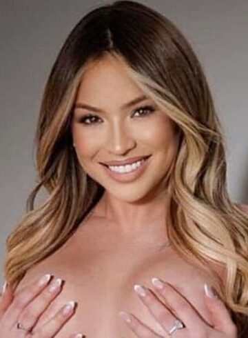Canary Wharf party-girl Bonsai london escort