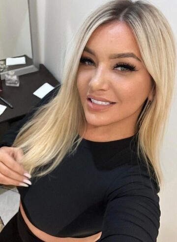 Earls Court blonde Maria london escort