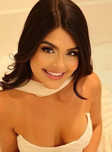 central london brunette Mosaic london escort