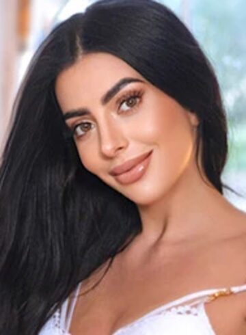 South Kensington 200-to-300 Lory london escort