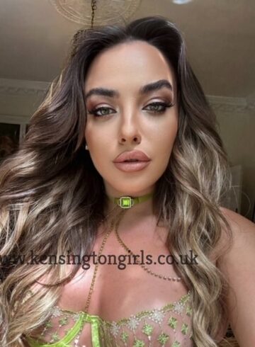 Queensway 200-to-300 Candice london escort