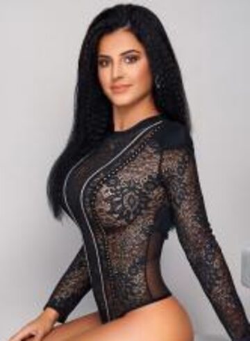 Edgware Road party-girl Bertha london escort
