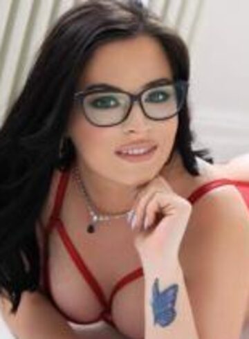 Earls Court party-girl Cora london escort
