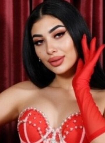 Marylebone brunette Leonie london escort