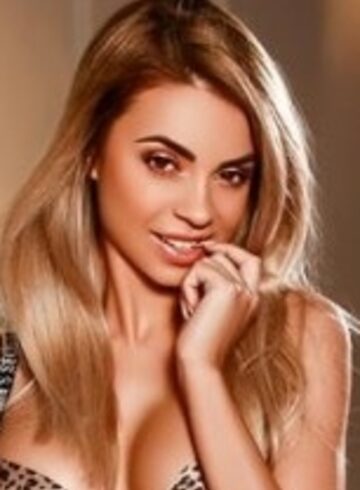 Chelsea 300-to-400 Mandy london escort