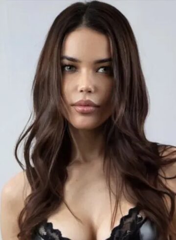 Earls Court party-girl Repraise london escort