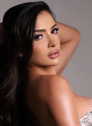 Marble Arch petite Lasca london escort