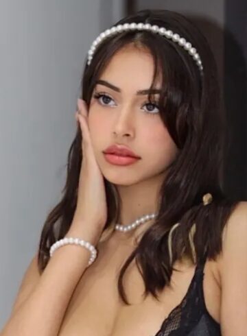 Earls Court brunette Cree london escort