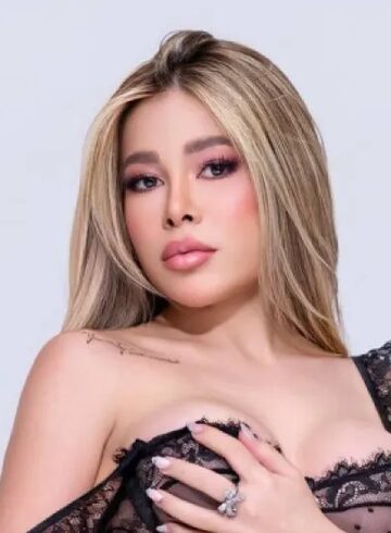Baker Street petite Treasure london escort