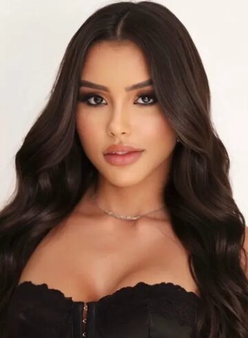 South Kensington petite Roslyn london escort
