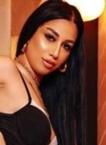 central london party-girl Yasmin london escort