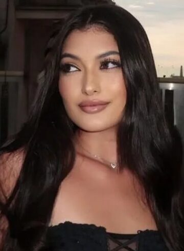 Kensington party-girl Emesta london escort