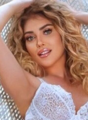 Kensington blonde Verity london escort