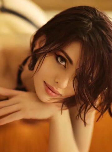 Battersea brunette Adjika london escort