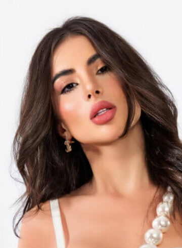 South Kensington brunette Maria london escort