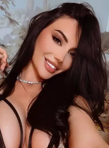 Marble Arch party-girl Assara london escort