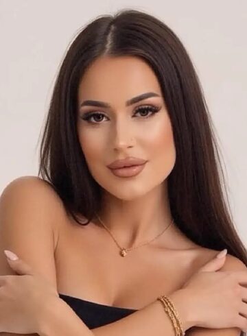 Marylebone party-girl Monica london escort