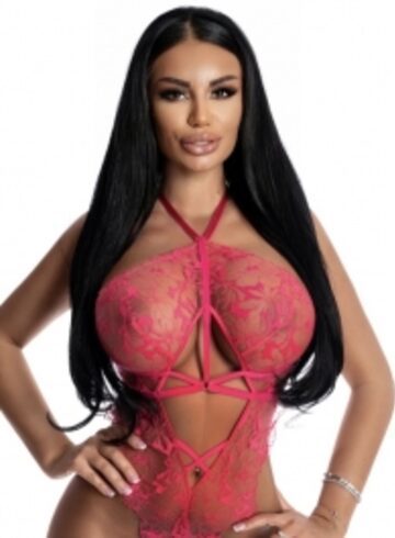 Knightsbridge 200-to-300 Catalina london escort