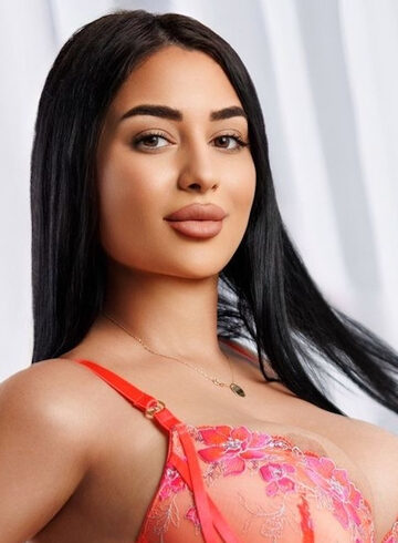 Earls Court 200-to-300 Rebecca london escort