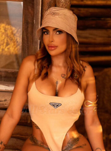 Chelsea brunette Antonella london escort