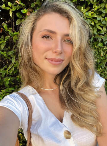 Chelsea 300-to-400 Savia london escort