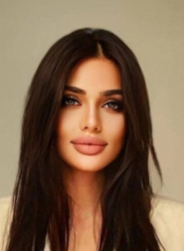 Mayfair brunette Eva london escort
