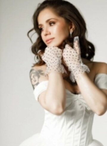 Central London 300-to-400 Millena london escort