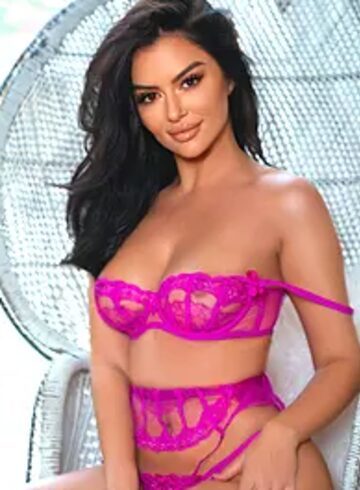 Marylebone elite Ruth london escort